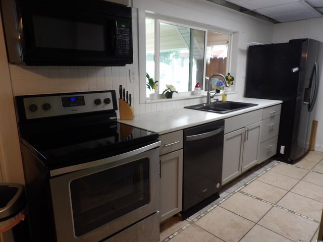 393 Sanddollar Dr., Surfside Beach, SC 29575