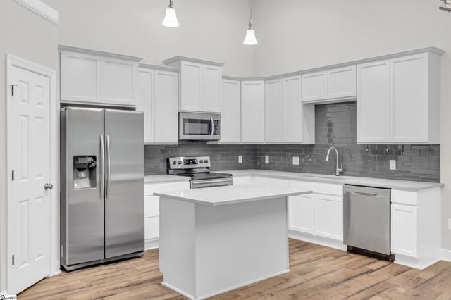 4724 State Park Road, Travelers Rest, SC 29690