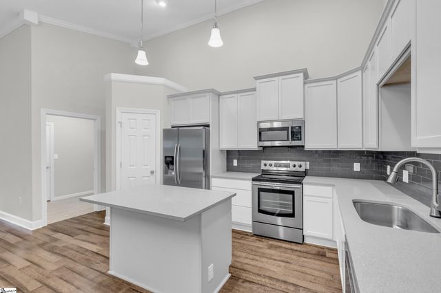 4724 State Park Road, Travelers Rest, SC 29690