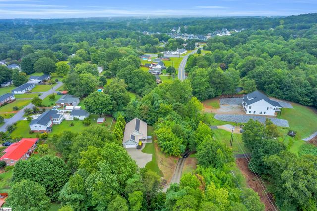 4724 State Park Road, Travelers Rest, SC 29690