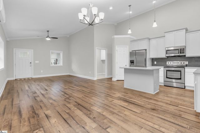 4724 State Park Road, Travelers Rest, SC 29690