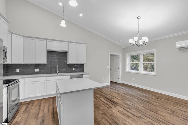 4724 State Park Road, Travelers Rest, SC 29690