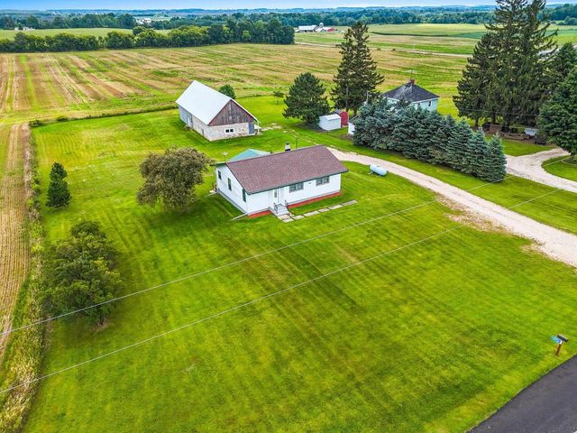N2956 SLEEPY HOLLOW ROAD, Kewaunee, WI 54216