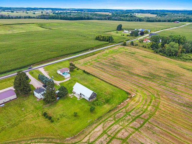 N2956 SLEEPY HOLLOW ROAD, Kewaunee, WI 54216