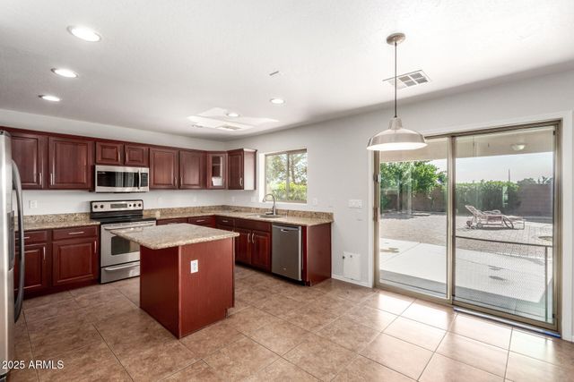 1731 E MAGNUM Road, San Tan Valley, AZ 85140