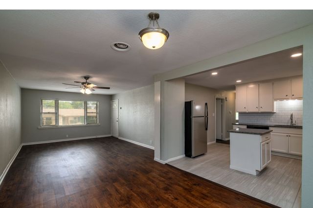 2416 Hillview Drive, Fort Worth, TX 76119