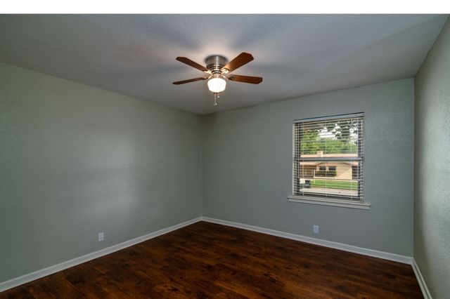 2416 Hillview Drive, Fort Worth, TX 76119