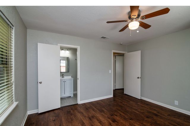 2416 Hillview Drive, Fort Worth, TX 76119