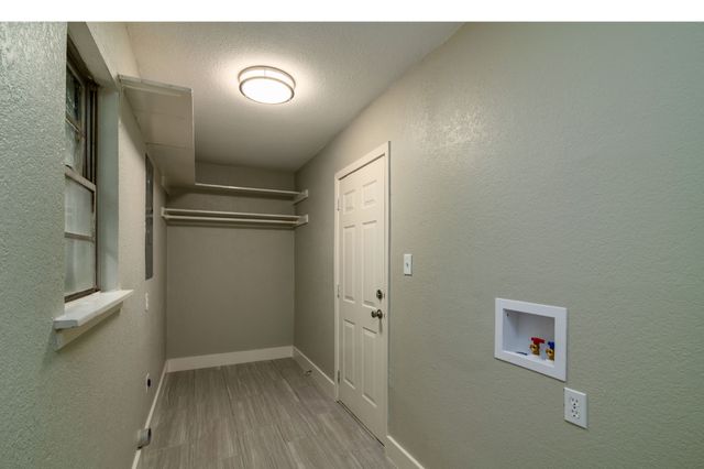 2416 Hillview Drive, Fort Worth, TX 76119