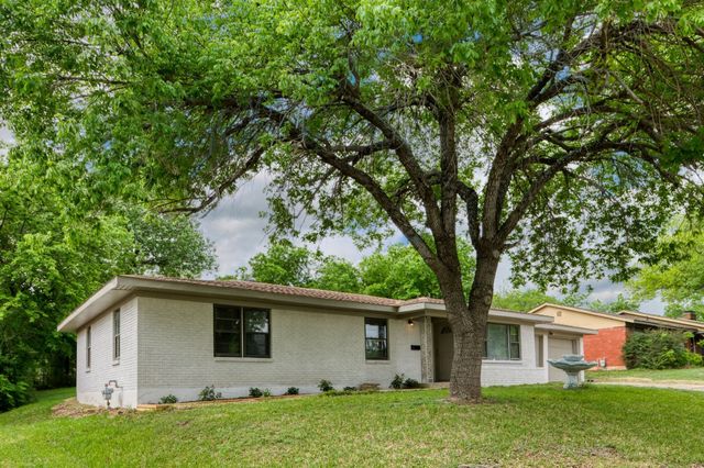 2416 Hillview Drive, Fort Worth, TX 76119