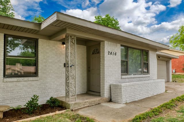 2416 Hillview Drive, Fort Worth, TX 76119