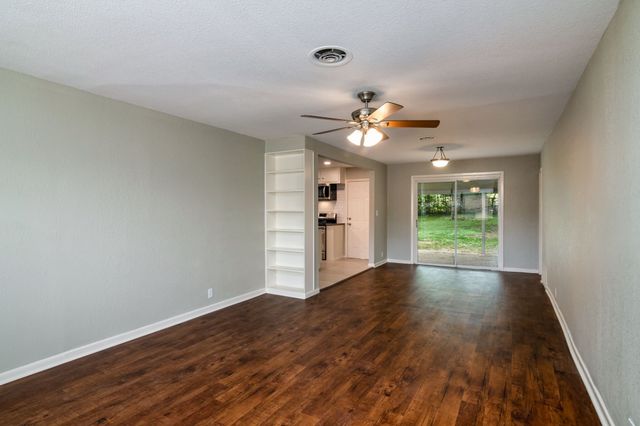 2416 Hillview Drive, Fort Worth, TX 76119