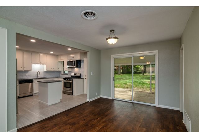 2416 Hillview Drive, Fort Worth, TX 76119