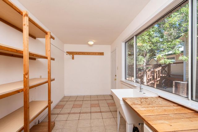 1265 Merry Knoll Rd, Auburn, CA 95603