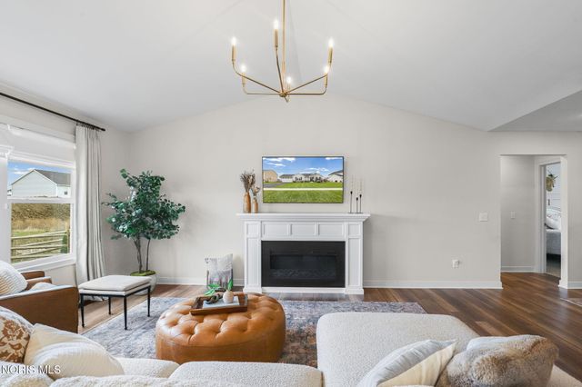 5328 Brint Crossing Boulevard, Sylvania, OH 43560