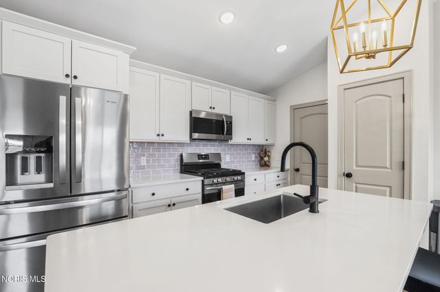 5328 Brint Crossing Boulevard, Sylvania, OH 43560