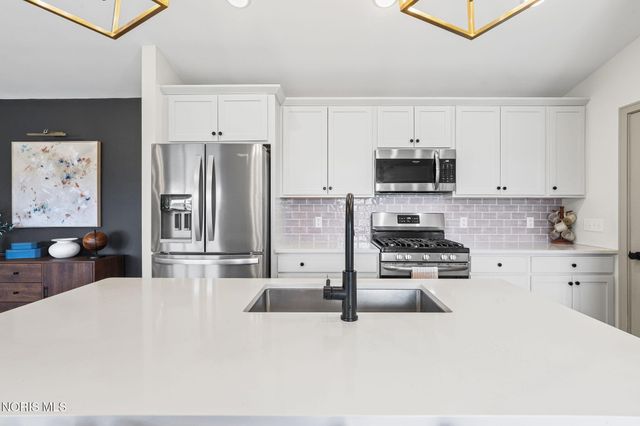 5328 Brint Crossing Boulevard, Sylvania, OH 43560