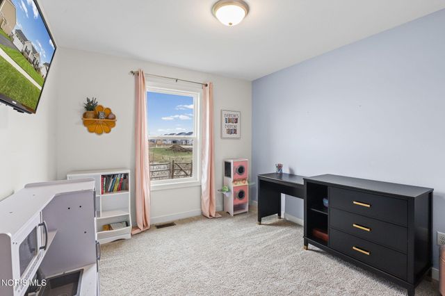 5328 Brint Crossing Boulevard, Sylvania, OH 43560