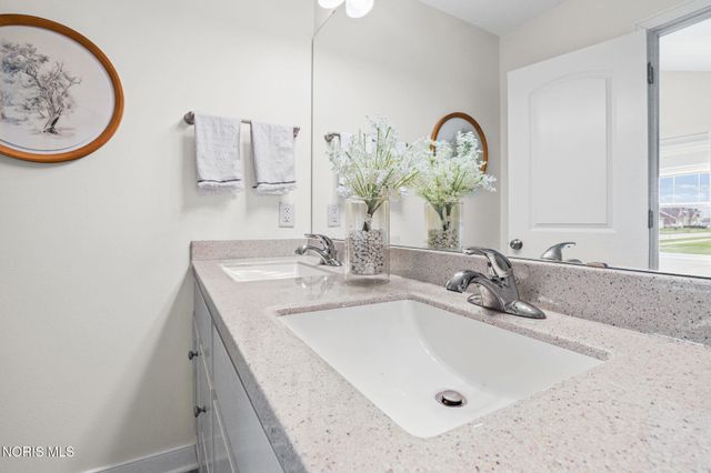 5328 Brint Crossing Boulevard, Sylvania, OH 43560