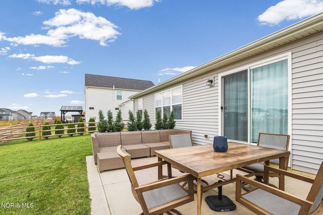 5328 Brint Crossing Boulevard, Sylvania, OH 43560