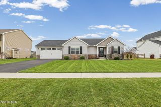 5328 Brint Crossing Boulevard, Sylvania, OH 43560