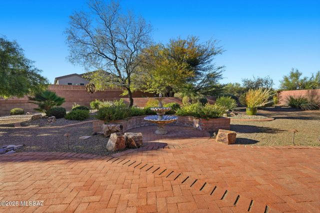 501 N Michelangelo Drive, Green Valley, AZ 85614