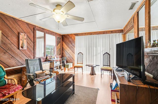 1432 Richmond Avenue, Daytona Beach, FL 32117