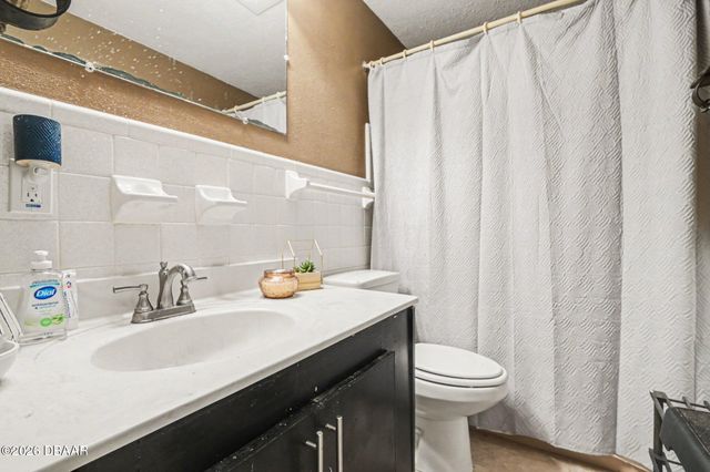 1432 Richmond Avenue, Daytona Beach, FL 32117