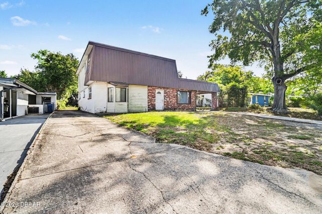 1432 Richmond Avenue, Daytona Beach, FL 32117
