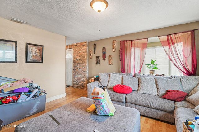 1432 Richmond Avenue, Daytona Beach, FL 32117