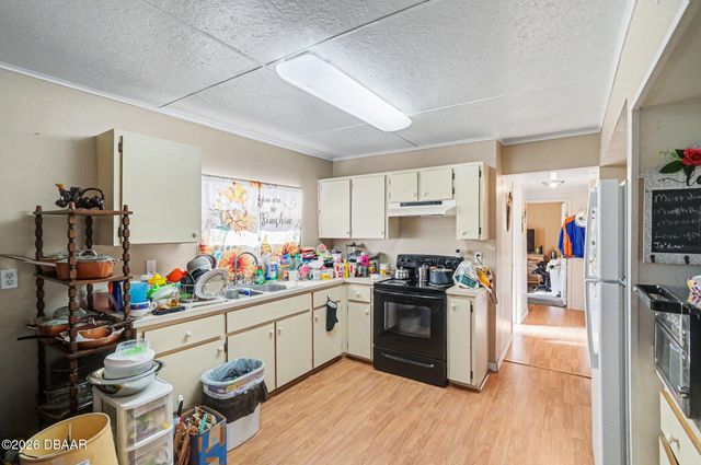 1432 Richmond Avenue, Daytona Beach, FL 32117