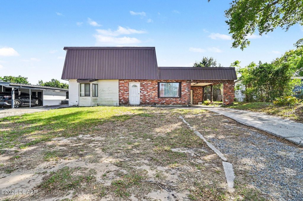 1432 Richmond Avenue, Daytona Beach, FL 32117