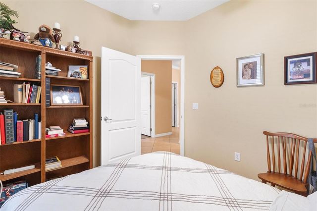 81 TWIN LAKE CIRCLE, Umatilla, FL 32784