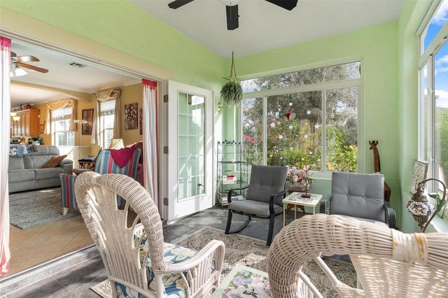 81 TWIN LAKE CIRCLE, Umatilla, FL 32784