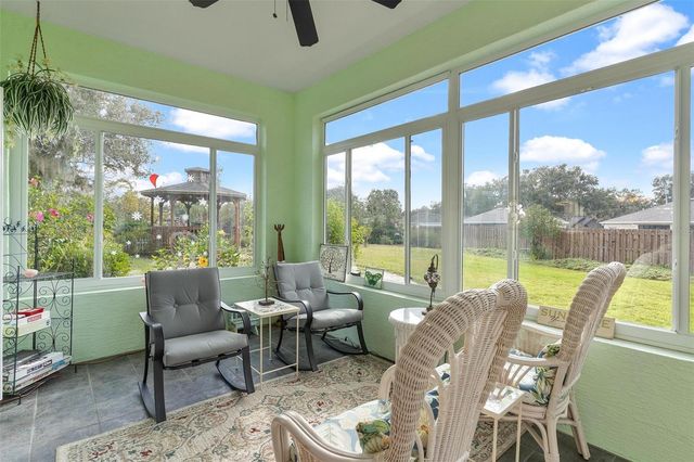 81 TWIN LAKE CIRCLE, Umatilla, FL 32784