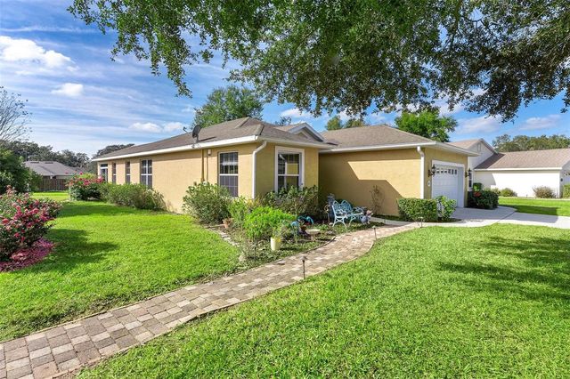 81 TWIN LAKE CIRCLE, Umatilla, FL 32784