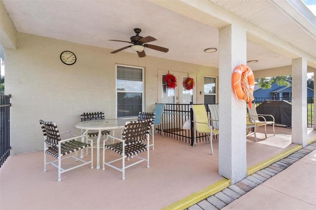 81 TWIN LAKE CIRCLE, Umatilla, FL 32784