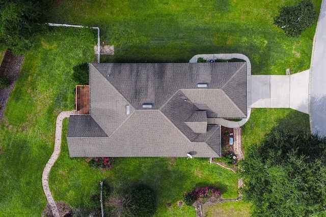 81 TWIN LAKE CIRCLE, Umatilla, FL 32784