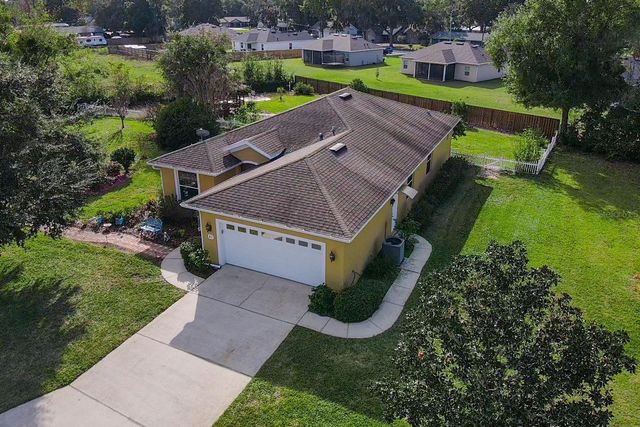 81 TWIN LAKE CIRCLE, Umatilla, FL 32784