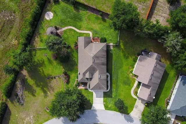 81 TWIN LAKE CIRCLE, Umatilla, FL 32784