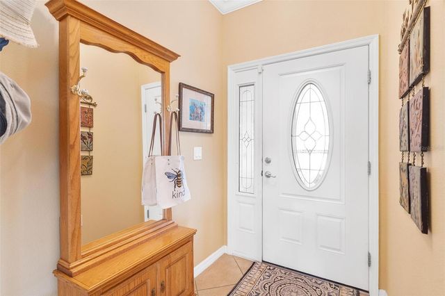 81 TWIN LAKE CIRCLE, Umatilla, FL 32784