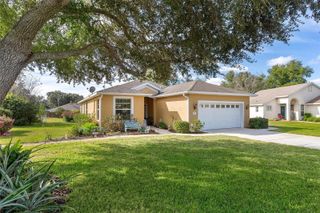 81 TWIN LAKE CIRCLE, Umatilla, FL 32784