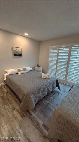 1887 East Viking Road, Las Vegas, NV 89169