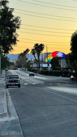 1887 East Viking Road, Las Vegas, NV 89169