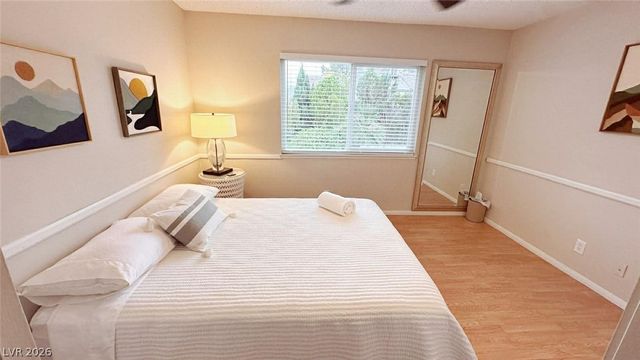 1887 East Viking Road, Las Vegas, NV 89169