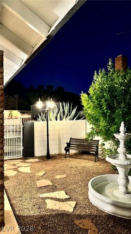 1887 East Viking Road, Las Vegas, NV 89169