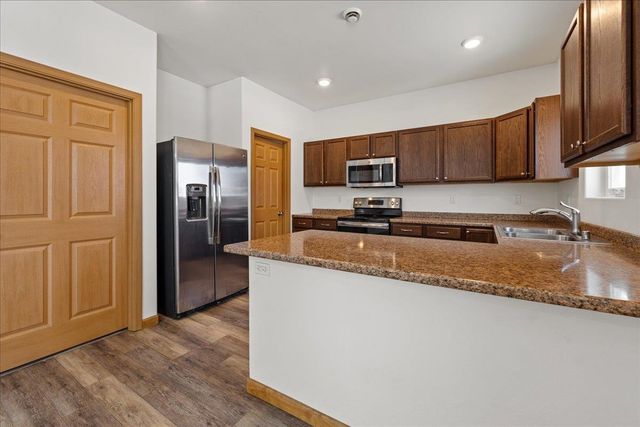 2667 DESERT EAGLE LOOP, North Pole, AK 99705