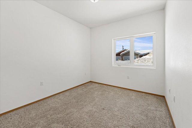 2667 DESERT EAGLE LOOP, North Pole, AK 99705