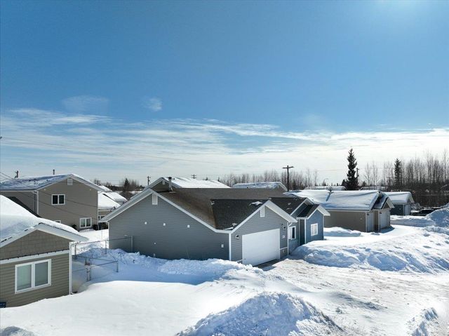 2667 DESERT EAGLE LOOP, North Pole, AK 99705