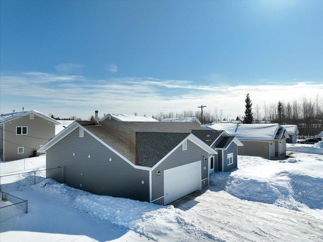2667 DESERT EAGLE LOOP, North Pole, AK 99705